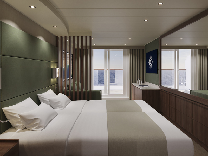 Yacht Club Deluxe Suite